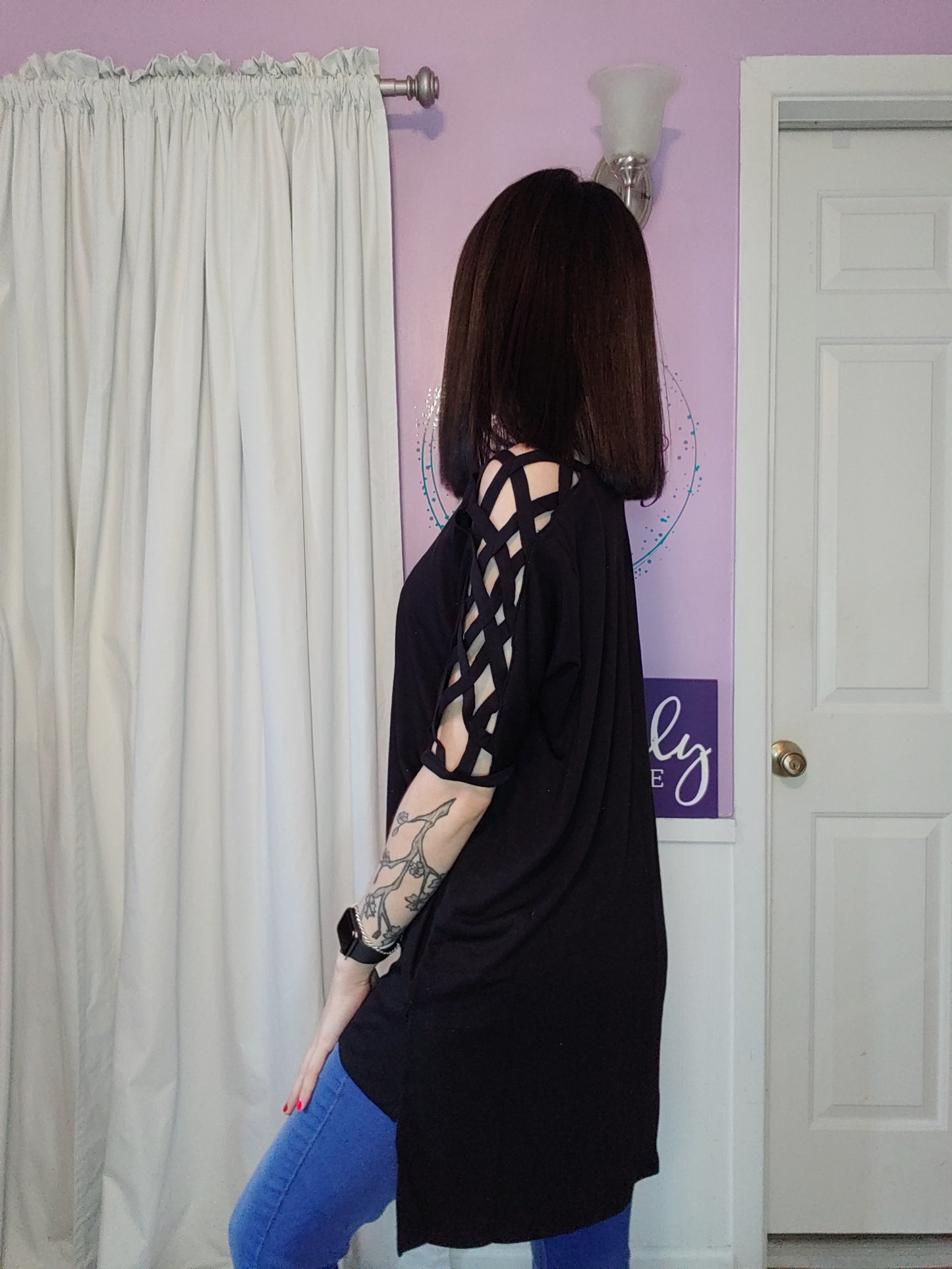 Kenna Cross Sleeve Top in Black (S-XL)