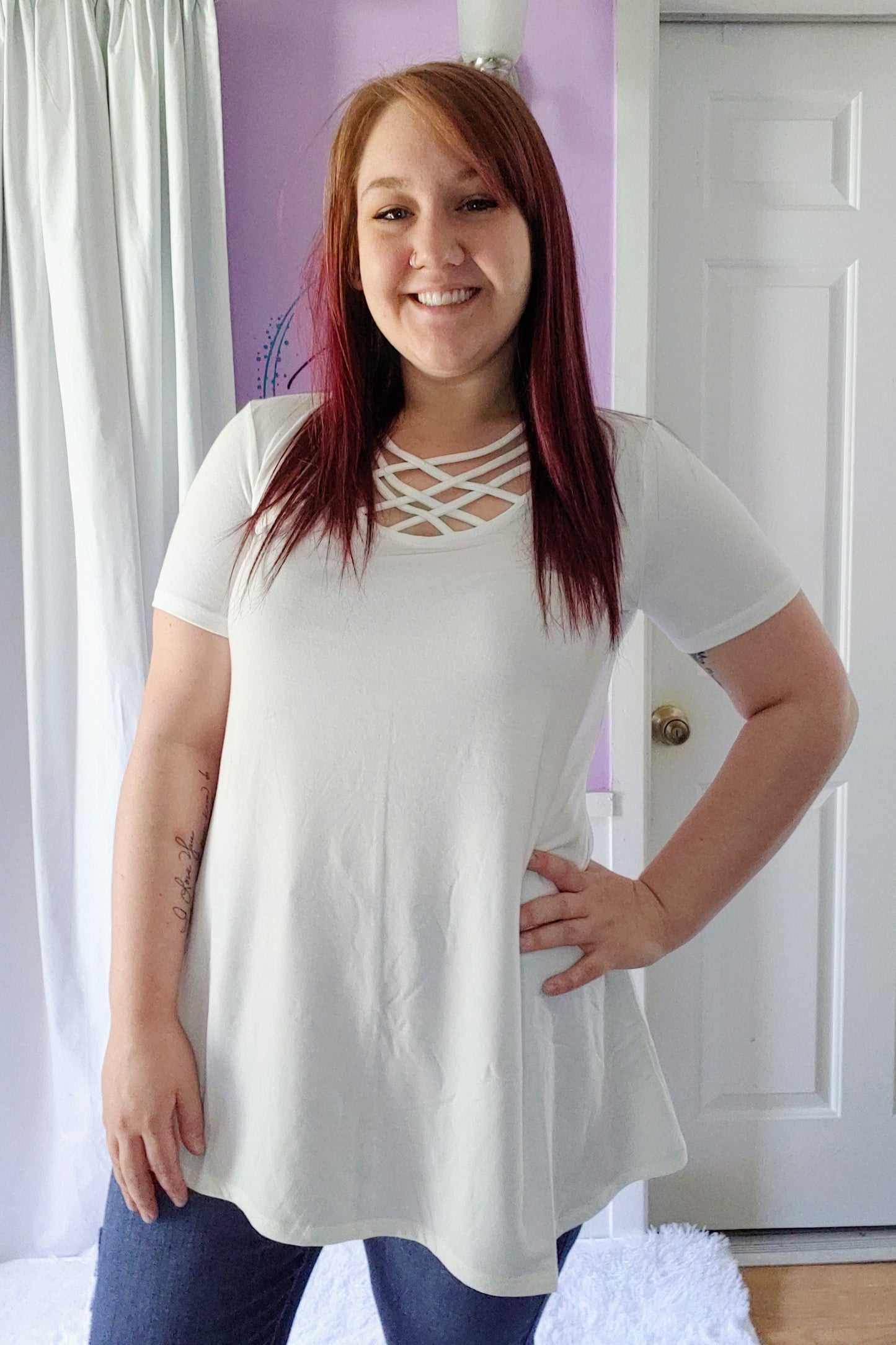 Tara Cross Tee in Ivory (S-XL)