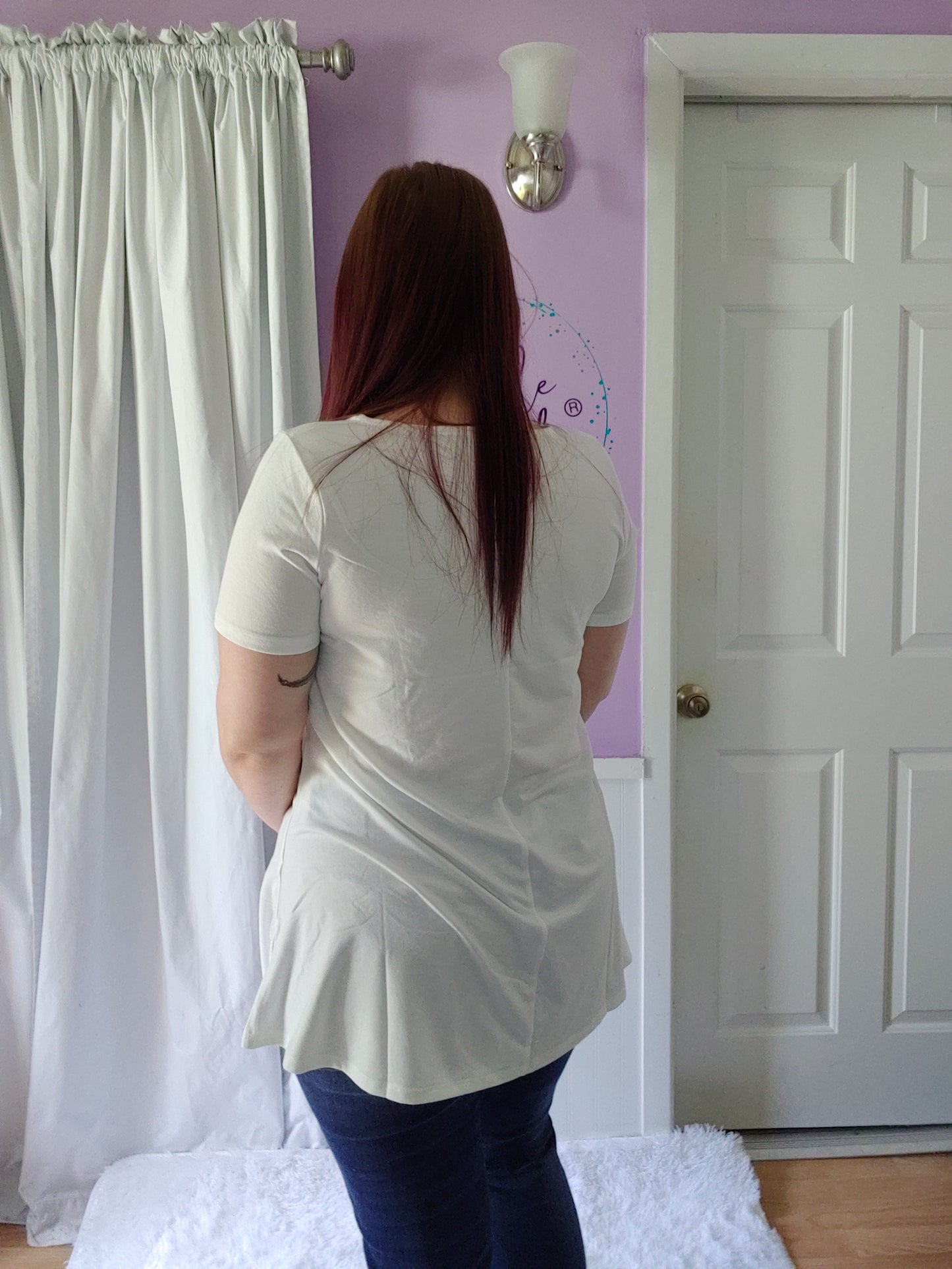 Tara Cross Tee in Ivory (S-XL)