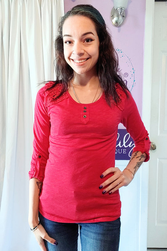 Leslie Lace Top in Red