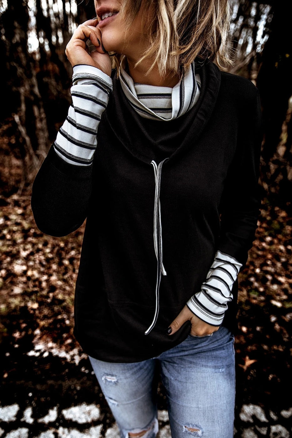 Alaina Black Pullover