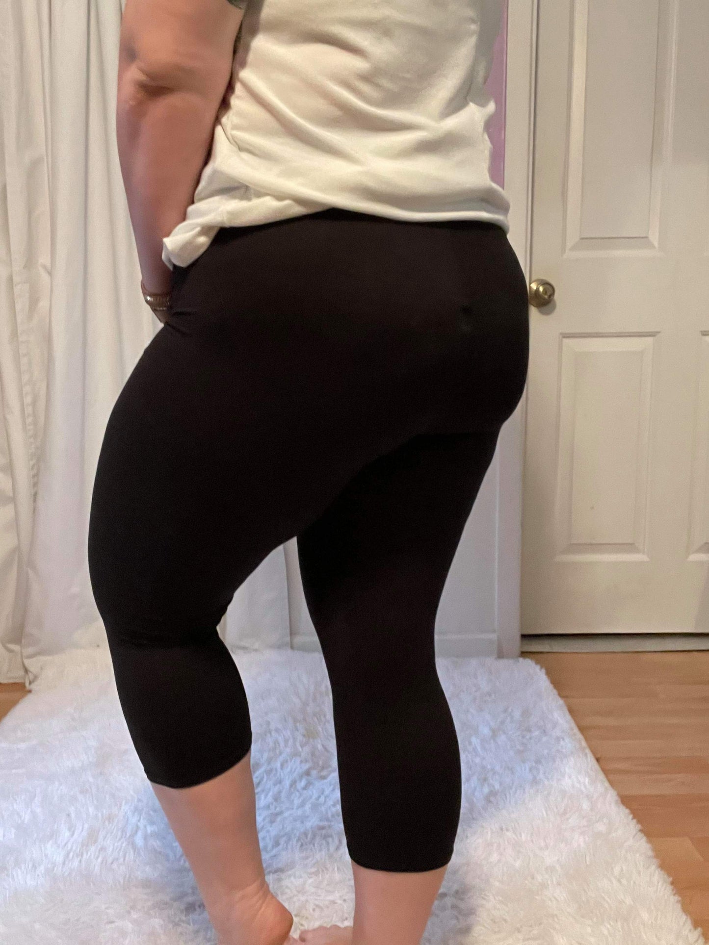 Black CAPRI Yoga Leggings (Super Soft) S-XL