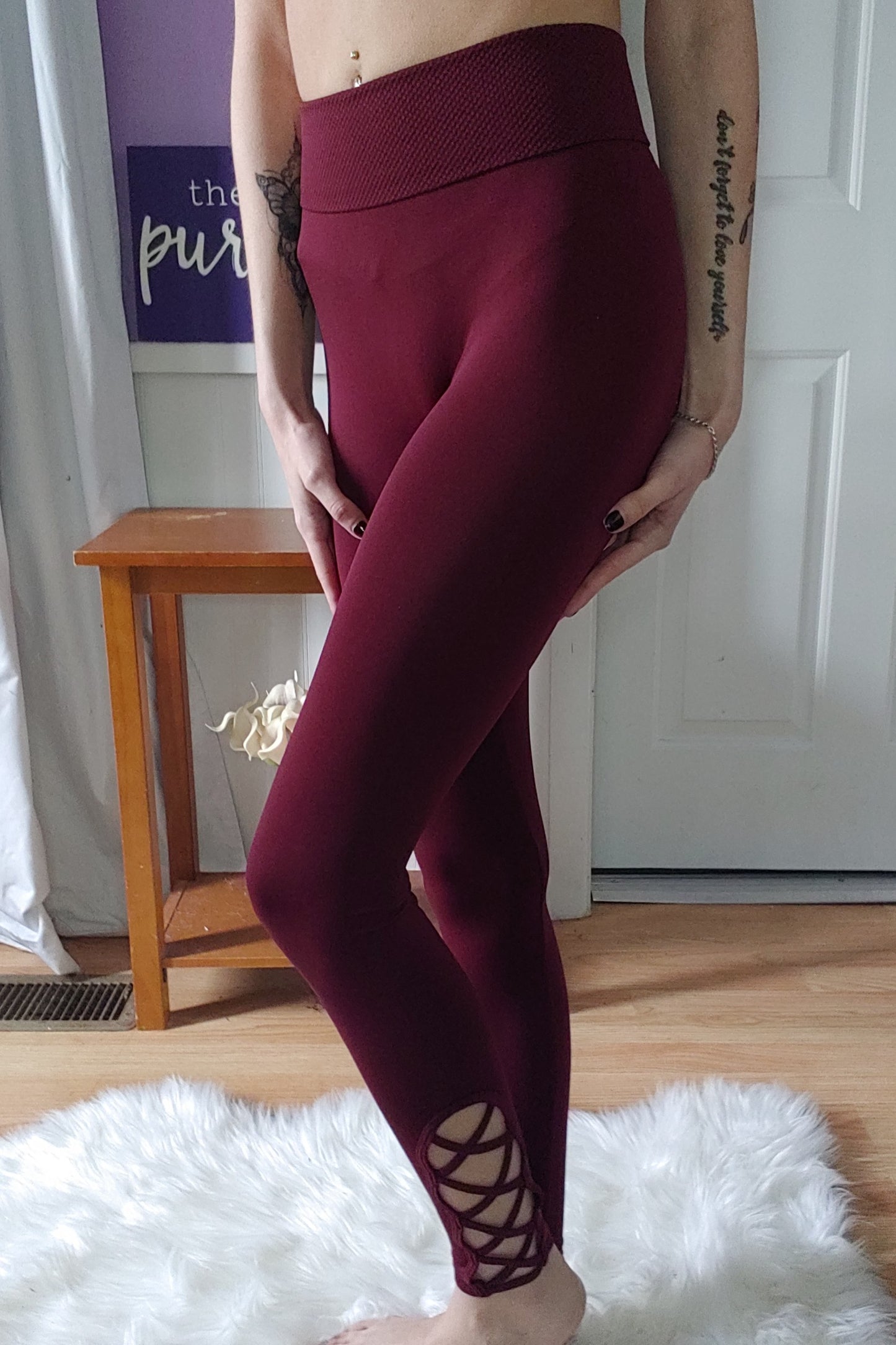 Laced Ankle Workout Leggings in Burgundy (S-XL)