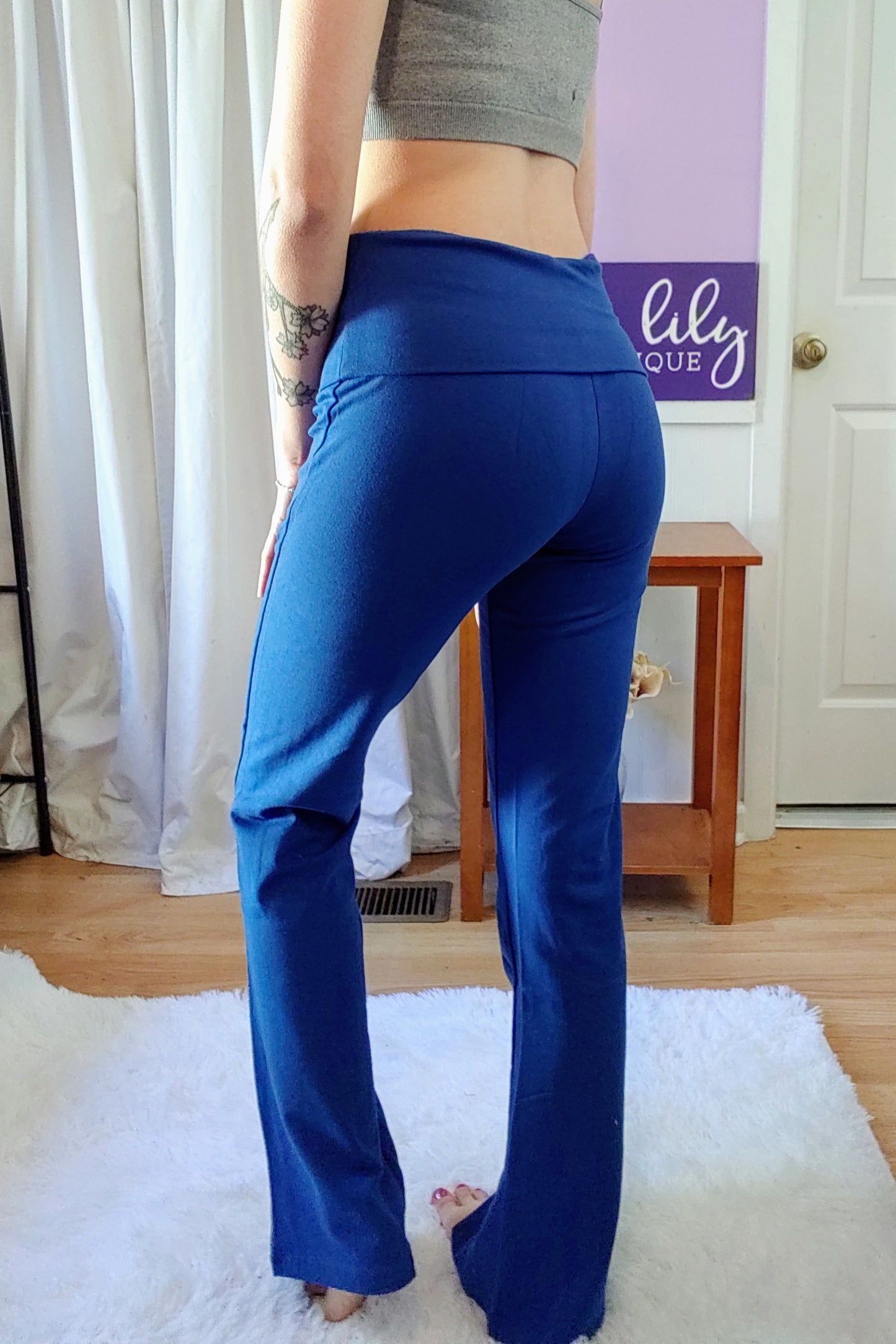 Solid Yoga Pants in Navy (S-XL)